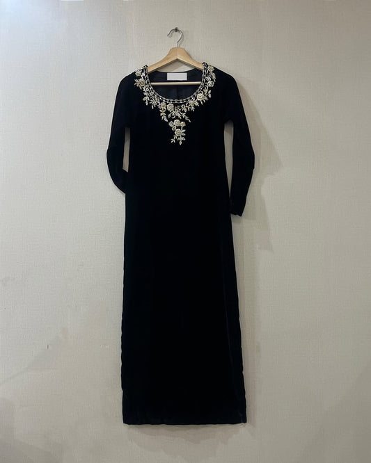 BLACK DOVE